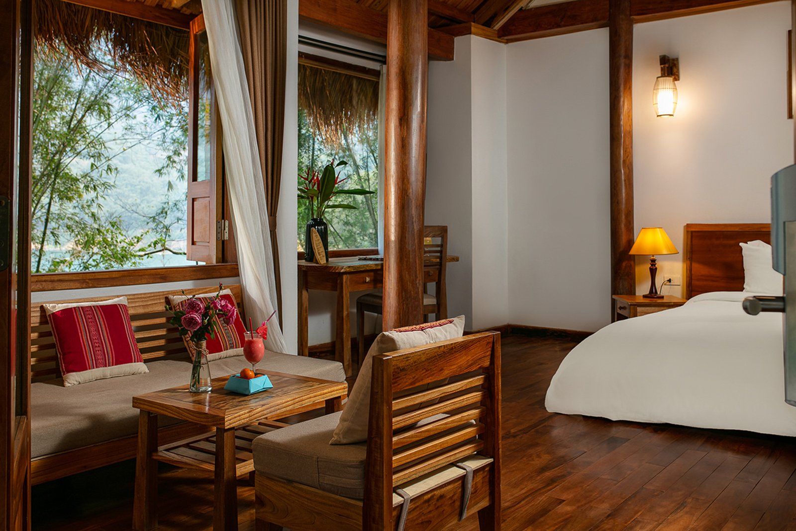 MaichauHideaway_Bungalow lake front (4)1280