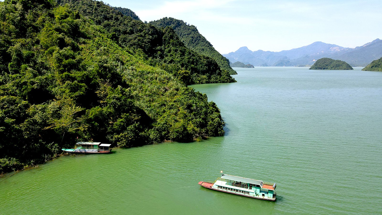 Mai Chau boating tour 1/2 day